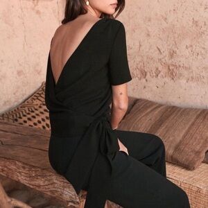 Blouse Jeanne Sézane size 44 black V open back